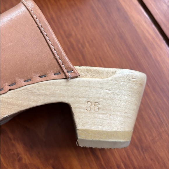 No. 6 Tan Leather Women's Clogs - Picture 3 of 3